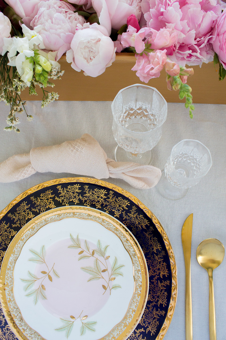 Cobalt and Pink Tablescape